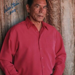 Wes studi signed photo w/ hologram coa