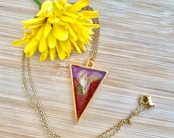 Handmade Pressed Flower Resin Pendant Necklace: Gold Chain Botanical Jewelry