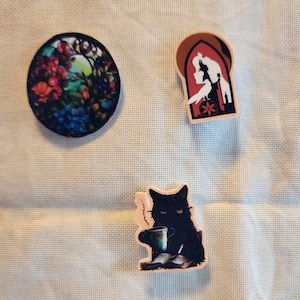 Needle Minders