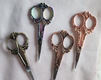 Tijeras de bordado de mariposa disponibles en 3 colores