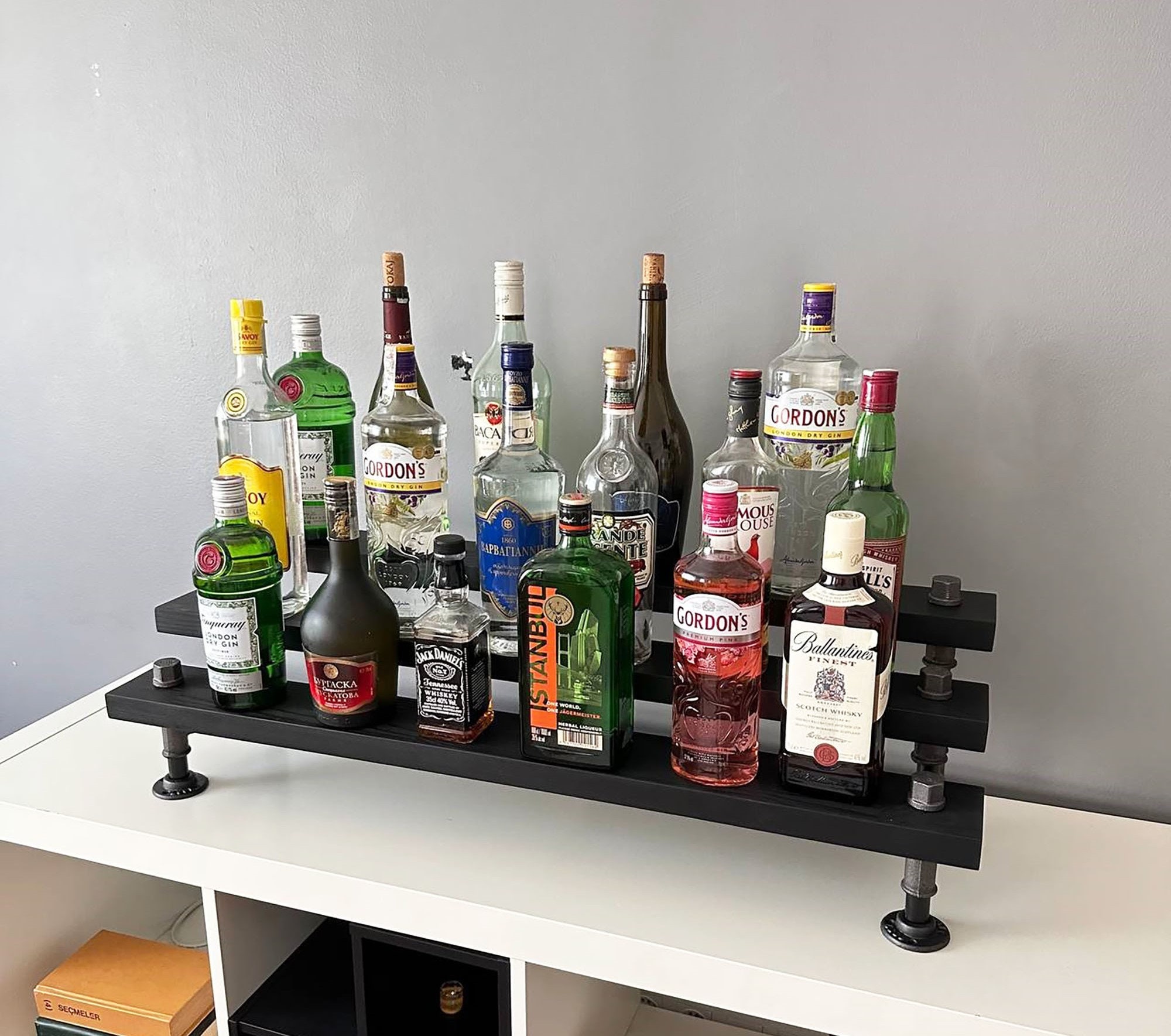 Bottle shelf for bar new arrivals