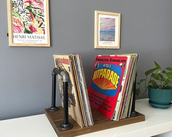 Einzigartiger Vinylständer, Holz-Schallplattenaufbewahrung, modernes Design, minimalistische Vinylaufbewahrung, Schallplattenaufbewahrung, Schallplattenständer, LP-Schallplattenständer