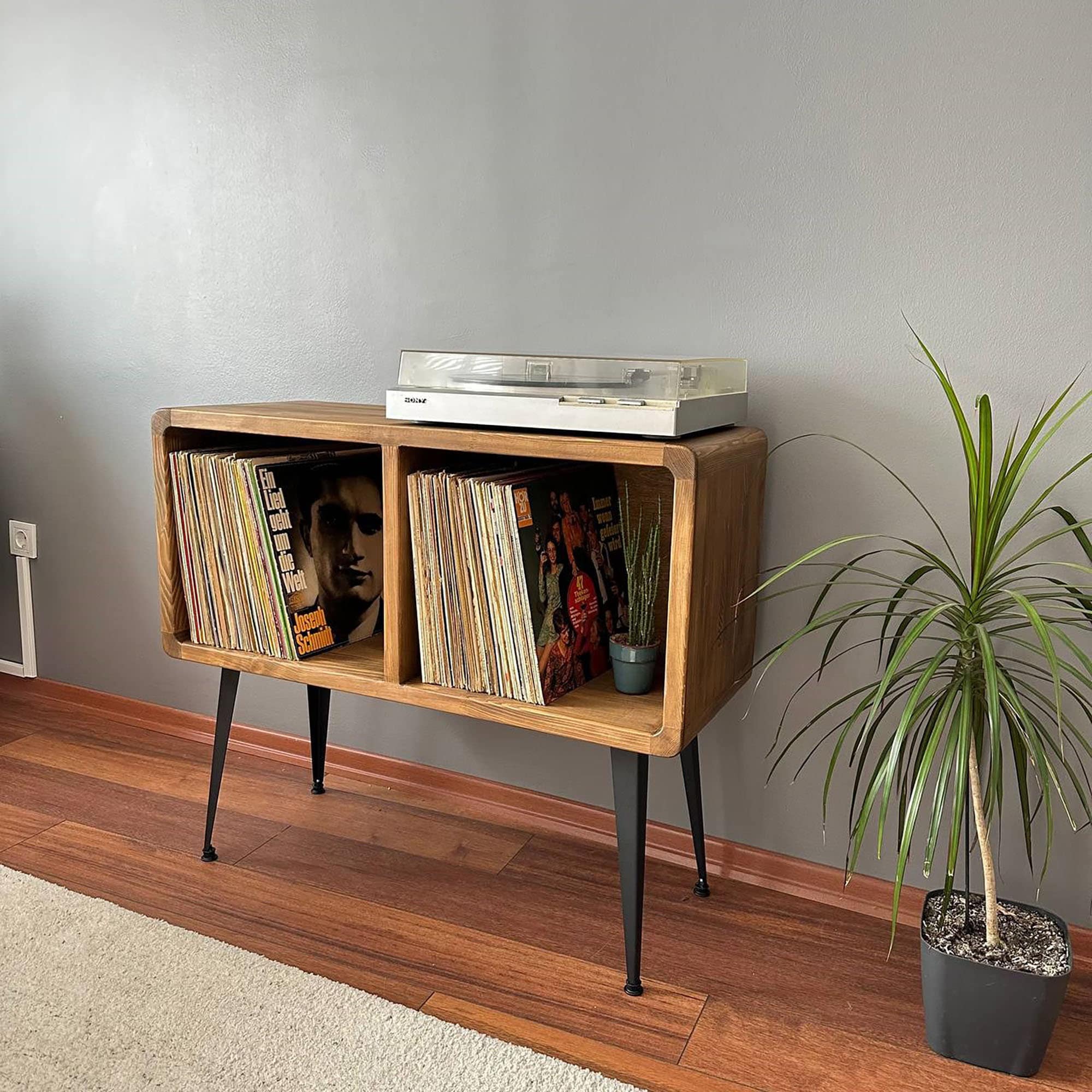 Wooden Vinyl Record Flip Rack LP Vinyl Record Holder Made From Solid Oak  Wood Displays up to 40 Records 