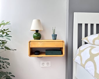 Handgemachter schwebender Nachttisch aus Holz, minimalistisches Wandregal