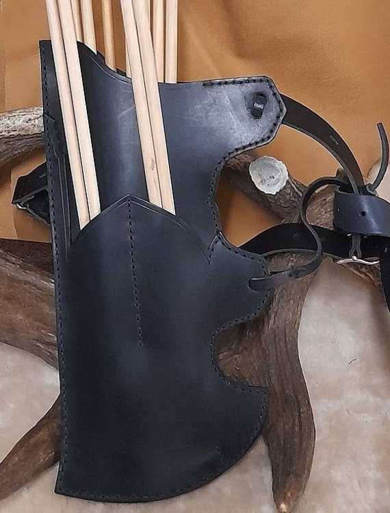 leather hip quiver /horseback archery quiver Turkich quiver mounted
