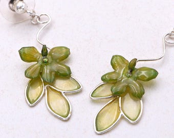 Earrings with real orchid, orchid, drop earrings, orchid, silver earrings, stud earrings, mini orchid, natural jewelry, floral jewelry, orchid