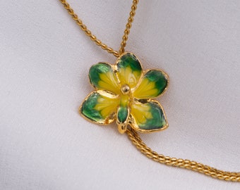 Collana con vera orchidea in giallo/verde, placcata oro