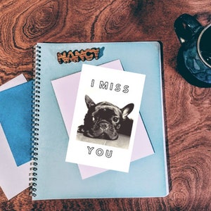Tarjeta de felicitación imprimible de Bulldog Francés, para relaciones a larga distancia, cuando te extraño