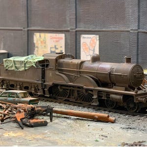 OO gauge locomotive weathered Midlands Compound 4-4-0. Ref Z9