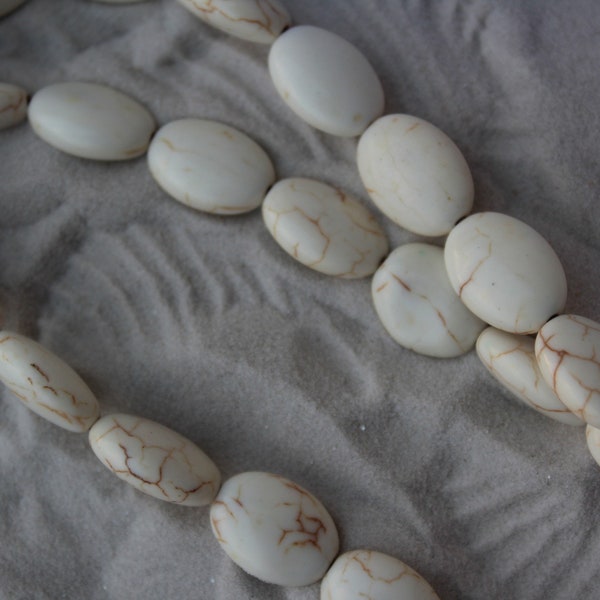 Perles imitation turquoises de forme ovale, lot de 24 perles, turquoise, ovale, turquoise blanc