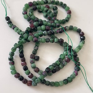 Perles de pierre de Rubis et Zoïsite, pierre naturelle, lot de 90 perles