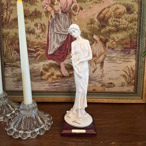 1987 Giuseppe Armani Florence Lady with Flowers Figurine, Made in Italy