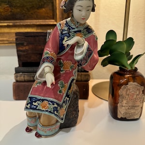 Beautiful Ceramic Chinese Woman Figurine Sitting on Bamboo Chair