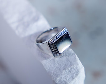 Men's Polished Black Onyx Silver Ring – Bold Refined Statement Jewelry