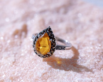 Golden Amber Tear Drop Ring