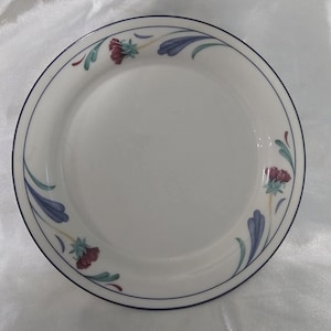 Lenox Chinastone Dinner Plate - Poppies on Blue- 10.75&quot; USA Made - Vintage Floral Porcelain- Discontinued Lenox China