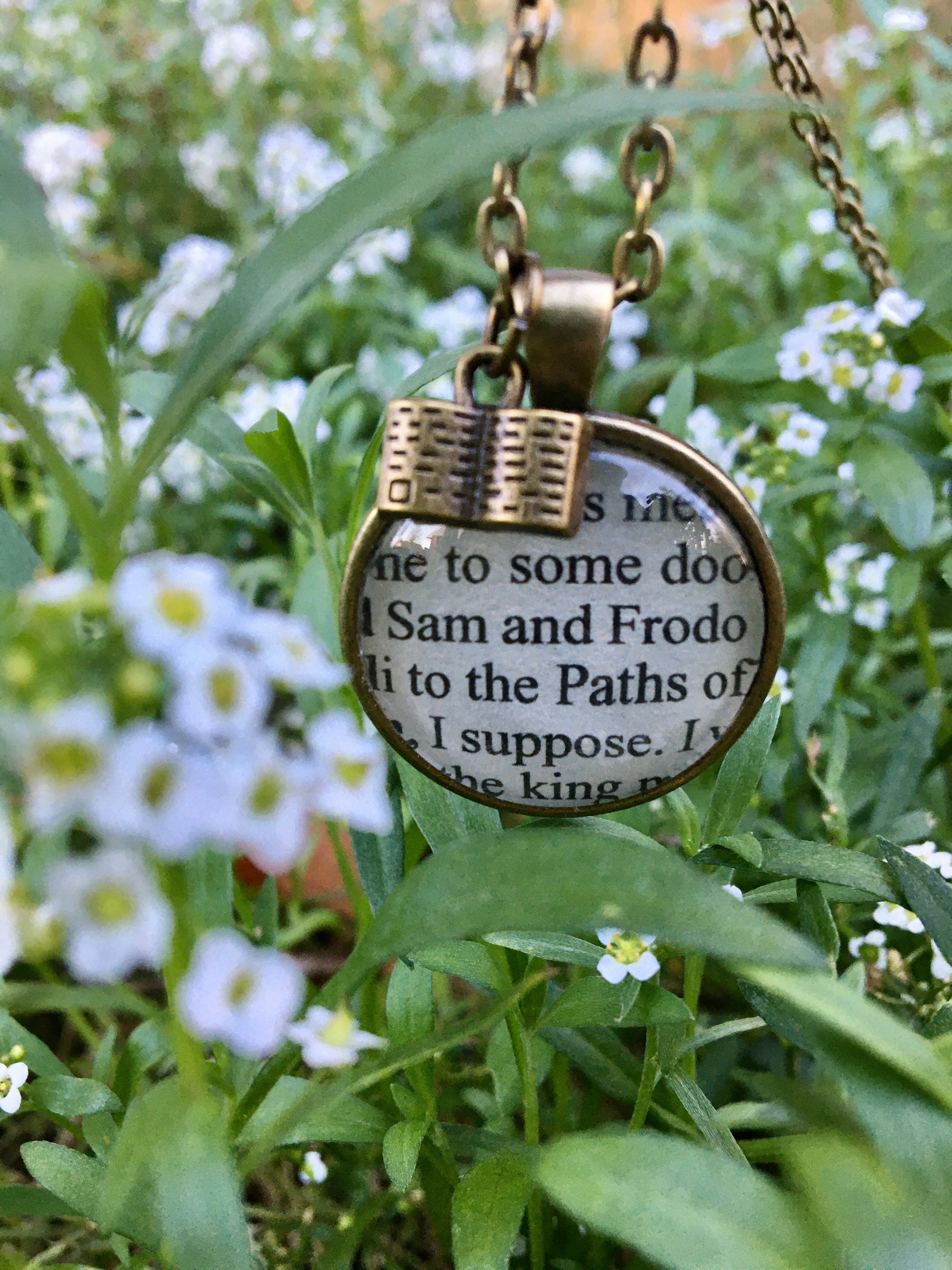 The Lord of the Rings Frodo & Sam Chibi Bestie Necklace Set - BoxLunch  Exclusive | BoxLunch