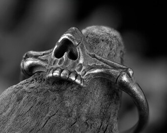 Best Father Day Skull Gift Vintage Black Flower Skull Band Rings for Men Antique Gothic Jewellery Best Father Day Skull Gift Vintage Black Flower Skull Band Rings for Men Antique Gothic Jewellery