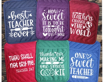 Teacher Appreciation Pot Holder with Pocket | Great Teacher Gift | Oven Mitt Teacher Gift