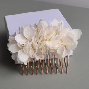 Hair comb with stabilized hydrangeas in cream, hair accessory, headpiece, ivory, wedding, bride