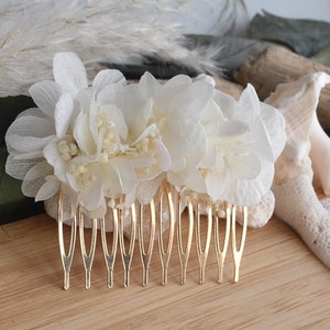 Hair comb with dried flowers in white/cream image 7