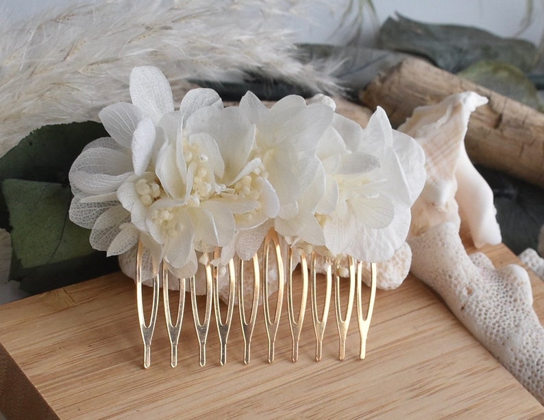 Hair comb with dried flowers in white/cream image 7