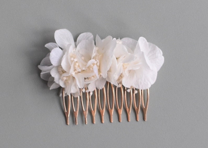 Hair comb with dried flowers in white/cream image 6