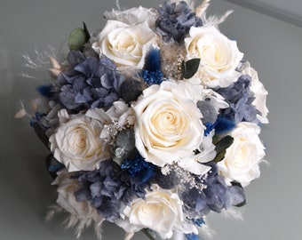 Bridal bouquet made of dried flowers with 9 large stabilized roses, dried flower bouquet, boho style