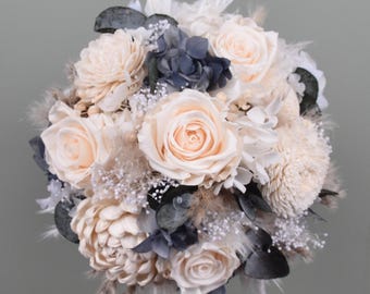 Ramo de novia hecho de flores secas con 4 rosas preservadas y flores de sola / ramo de flores secas / estilo boho