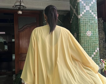 Vestido abaya amarillo mantequilla Zbida