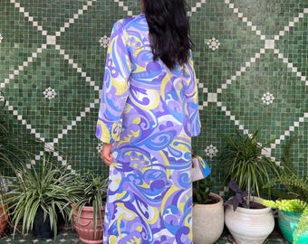 Vestido modesto estampado de ensueño inspirado en Pucci