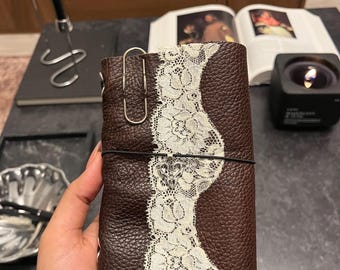 Funda tríptico de piel auténtica para agenda de viaje - Tamaño A6