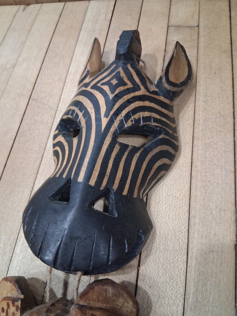 Carved Wooden African Animal Mask Wall Hanging Zebra Giraffe Leopard ...