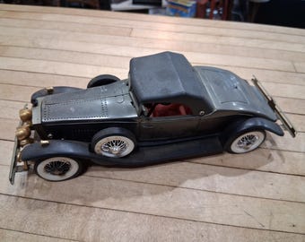 1931 Rolls-Royce Phantom II Vintage Radio Car Model