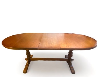 Vintage Old Charm Large Oak Extending Draw Leaf Dining Table 1970s / Seats 8 / FREE DELIVERY