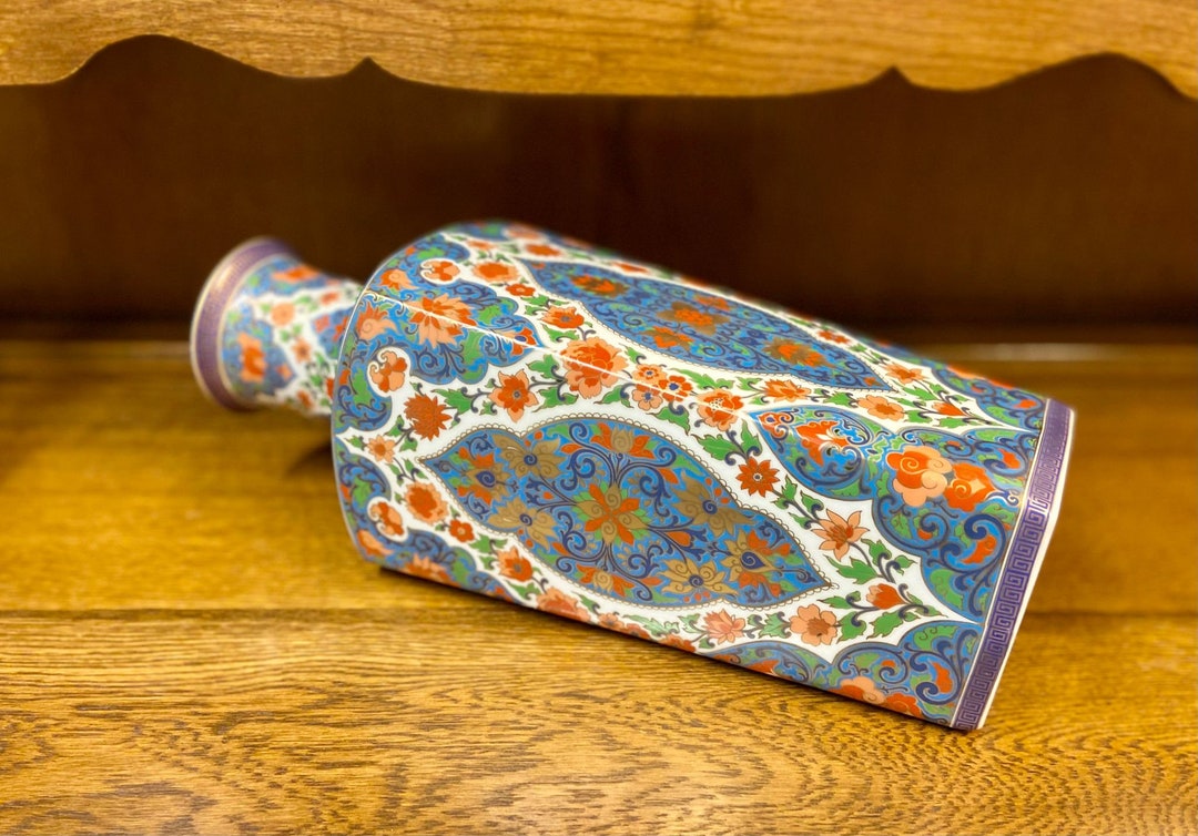 Vintage Kaiser Wuhan Porcelain Vase / Asian Design / Etsy