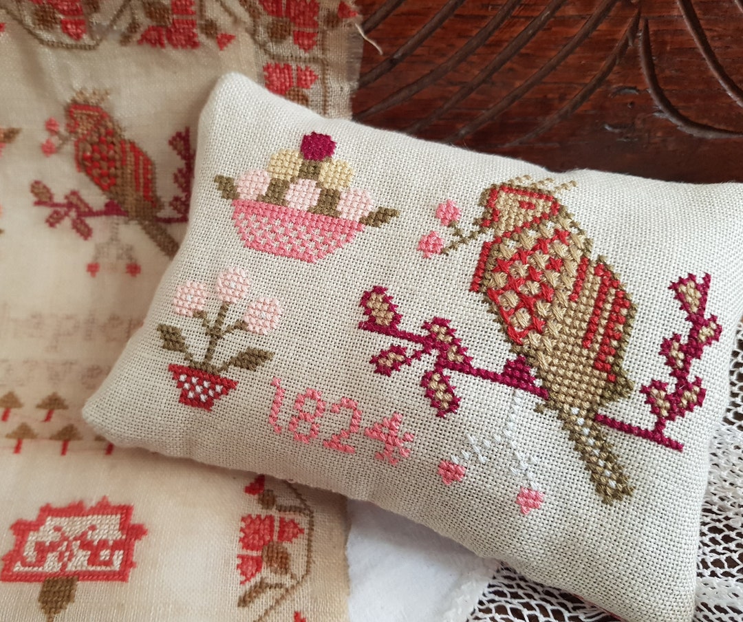 Dos nuevos patrones de cojines de punto de cruz Muestrario de Harriet  Hebblethwaite 1824 México