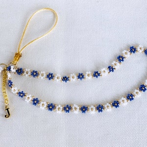Personalized Daisy Beaded Phone Charm: Initial Phone Chain
