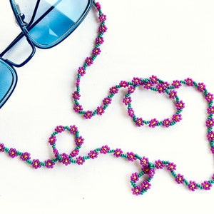 Daisy Beaded Eyeglass Chain: Handmade Sunglasses Lanyard