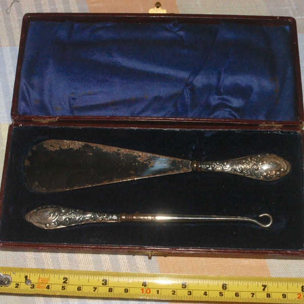 Antique Boxed Silver handled shoe horn & button hook 1910 Birmingham J W Deakin