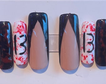 Friday the 13 Press on nails