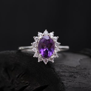 Genuine Purple Amethyst Ring February Birthstone 925 Silver Ring Oval Amethyst Engagement Wedding Ring Gemstone jewelry Gift For her