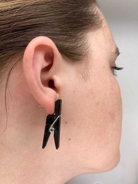 Close pin earring discount