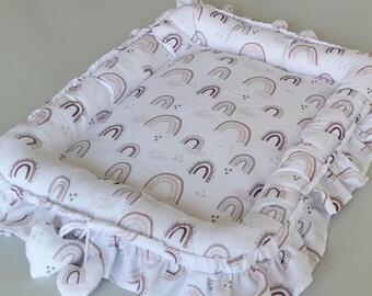 Cozy nest for dogs & cats | Handmade cotton pet bed | Soft resting place with ruffle | Washable | 65 × 75 cm