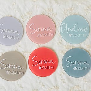 Accesorios fotográficos personalizados con el nombre del bebé, juego de hitos para recién nacidos, Hola mundo, hitos de acrílico, anuncios de bebés, regalos para recién nacidos niñas