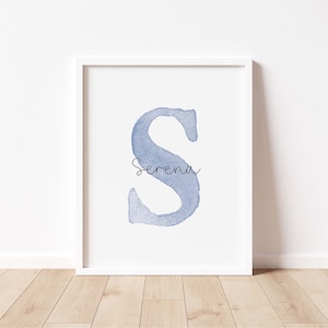 Impresión personalizada del nombre del bebé, letra de acuarela azul marino, impresiones del nombre inicial, decoración de la habitación de la guardería, arte de pared de la habitación para niños, póster de nombre personalizado, DIGITAL