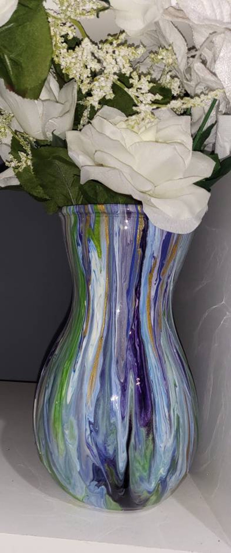 Multicolored vase I currently only have the vase with round base image 3
