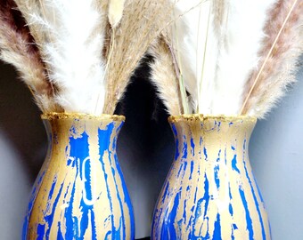 Beautiful Hand Poured Blue and Gold Acrylic Pour Vase set