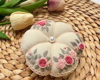 Hand Embroidered Pin Cushion | Round Pumpkin Pincushion | Sewing Room Decor | Gift for Her | Christmas Gift | Pin Accessory | Pin Keeper