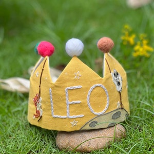 Corona di compleanno ricamata / Corona di lino personalizzata per bambini / Regalo per il primo compleanno / Corona per festa di compleanno / Cappello per schiacciare la torta